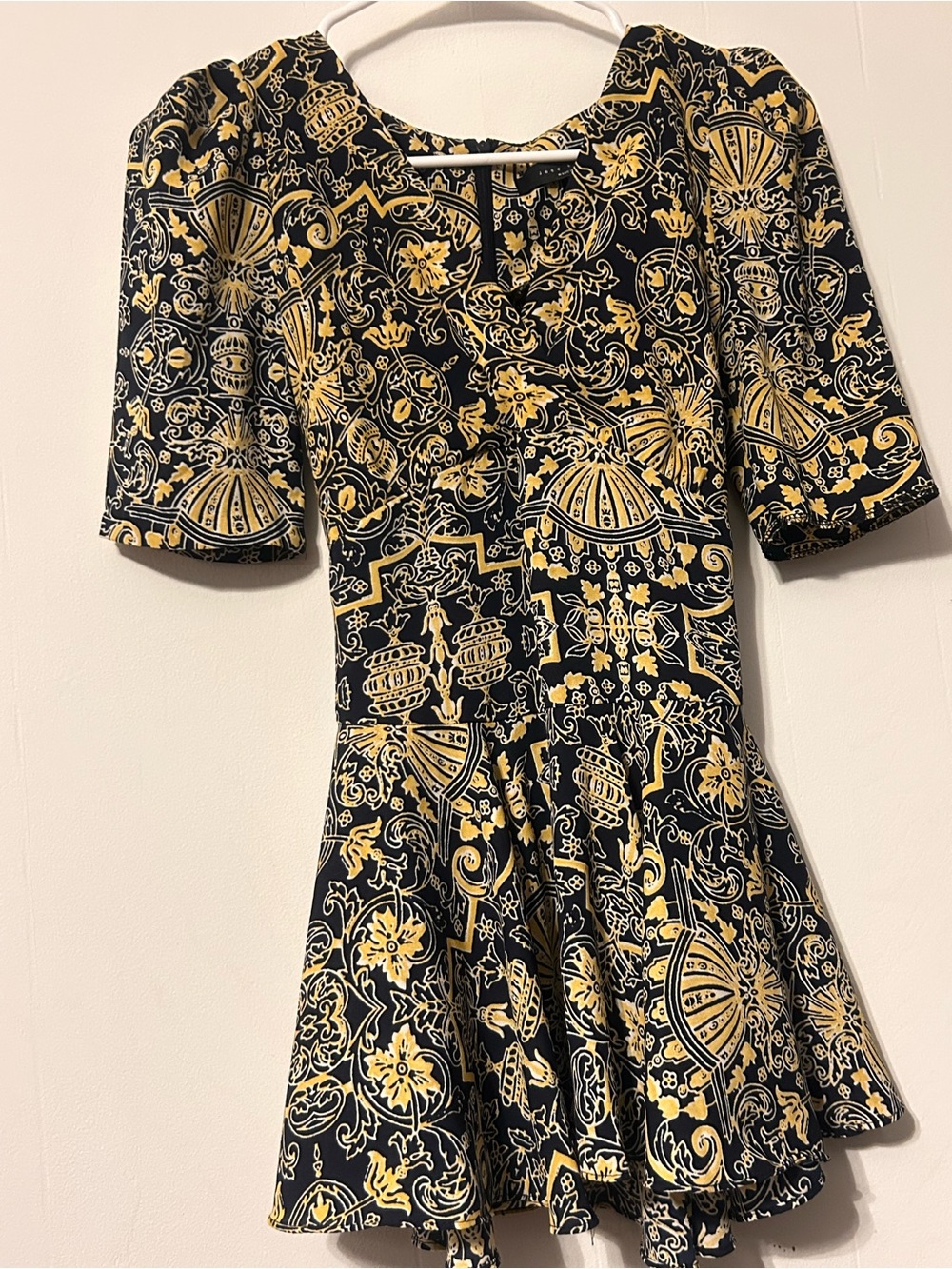 Top - Picture 2 of 7